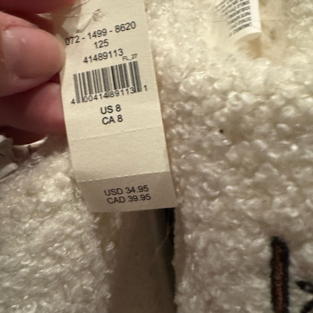 Aerie White Slippers with Charlie Brown Design - Picture 3 of 4